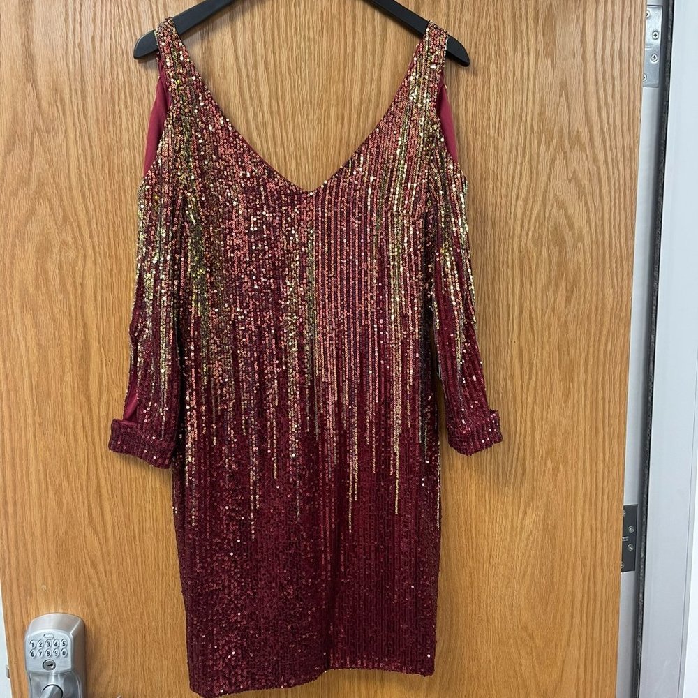 VENUS Size 12 Short Red and Gold Sequin Dress
